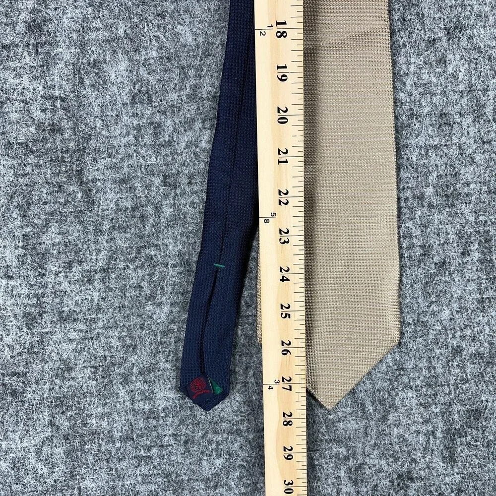 Tommy Hilfiger Tie Mens 56 Long‎ 4 Wide Silk Designer Vintage USA made